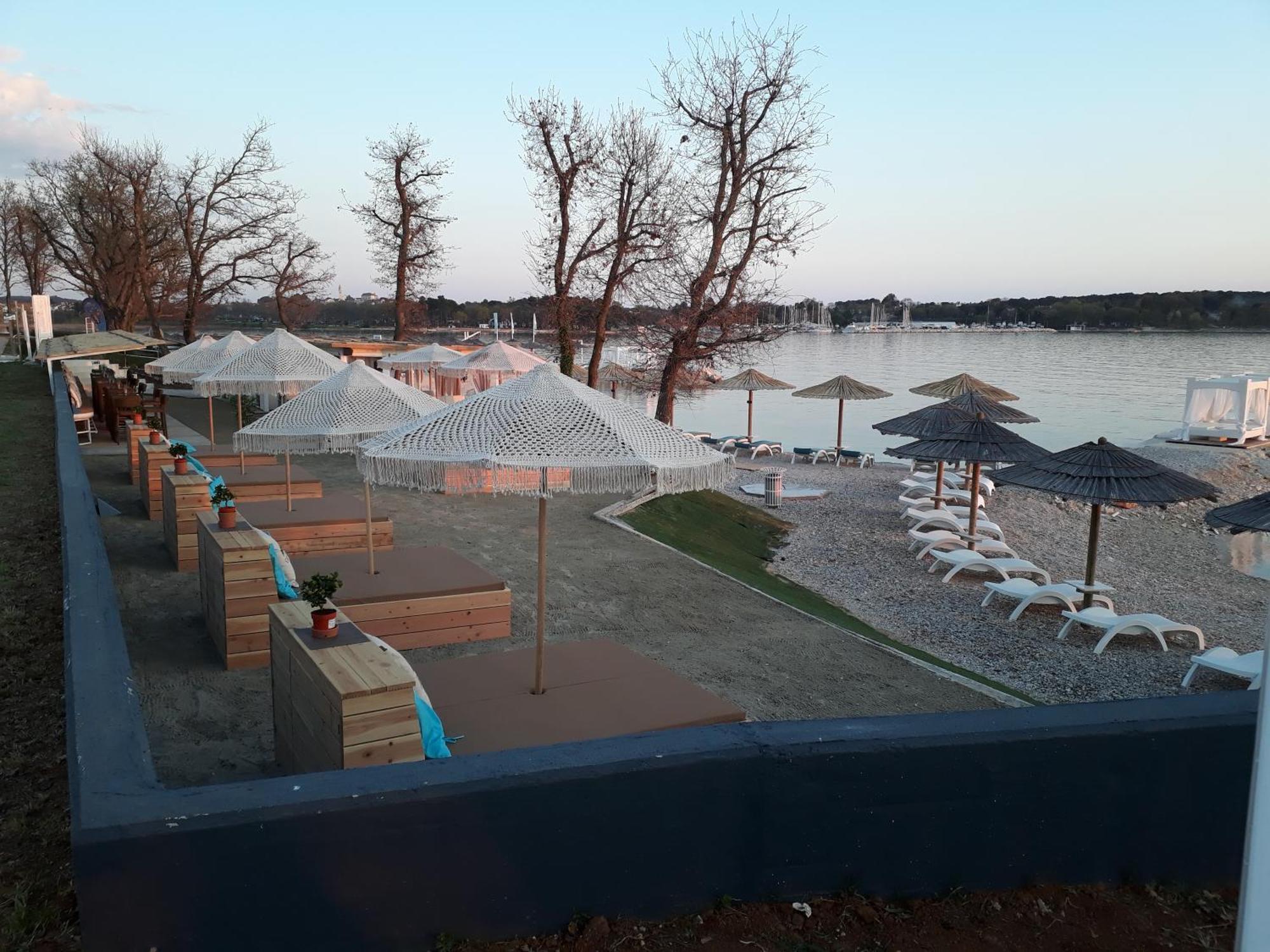 Funtana Apartments Budinjas Екстер'єр фото